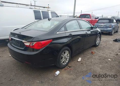 2013 Hyundai Sonata Gls z USA, uszkodzony, nr VIN 5NPEB4AC3DH771397